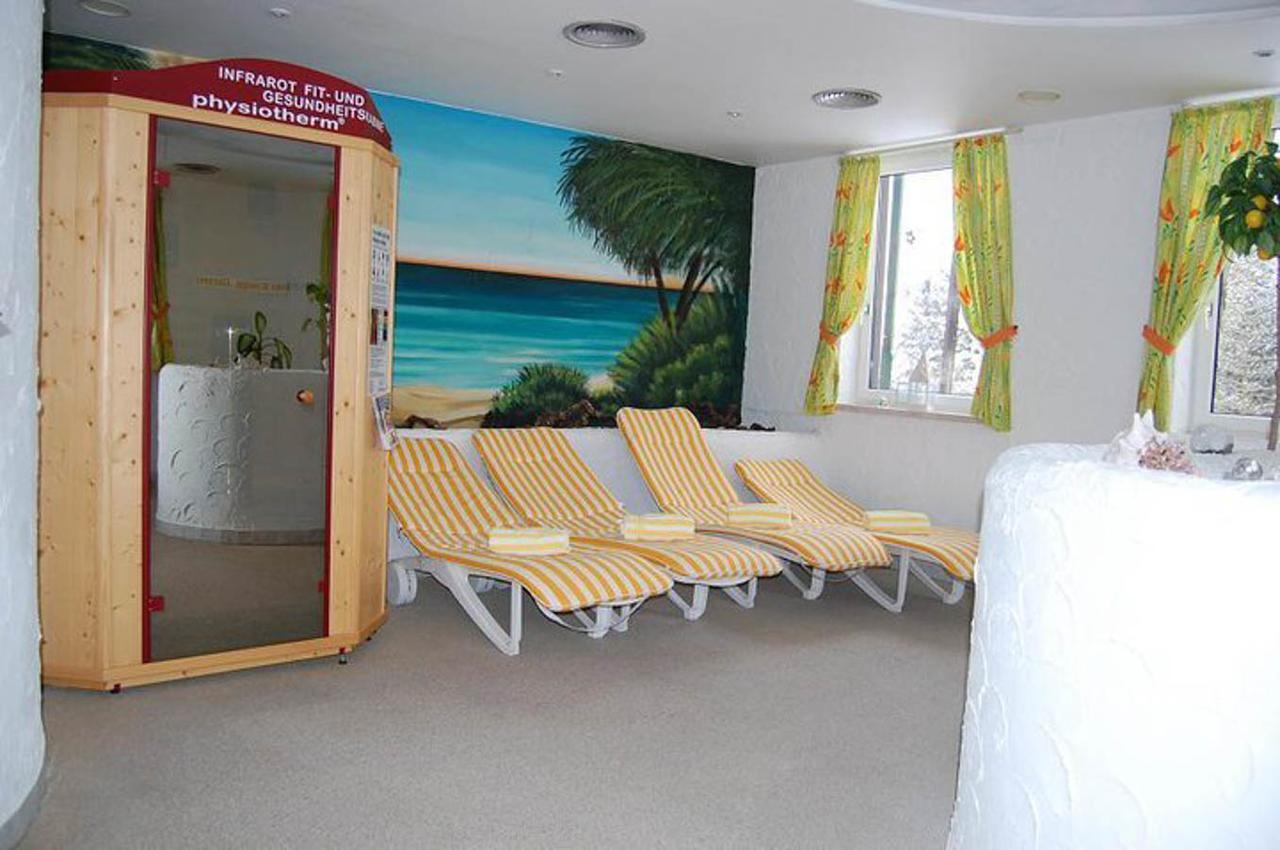 Aktiv Hotel Karla Маутерндорф Екстериор снимка