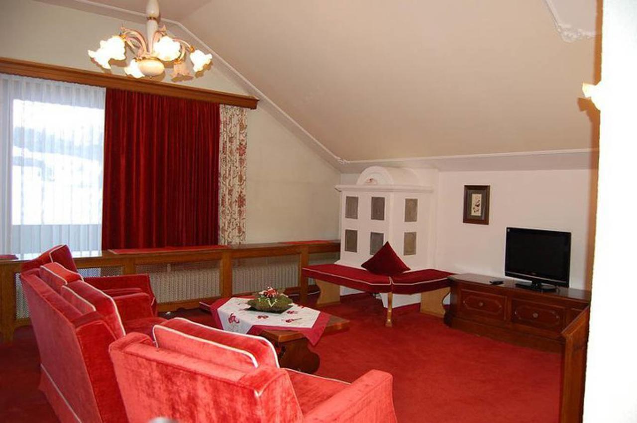 Aktiv Hotel Karla Маутерндорф Екстериор снимка
