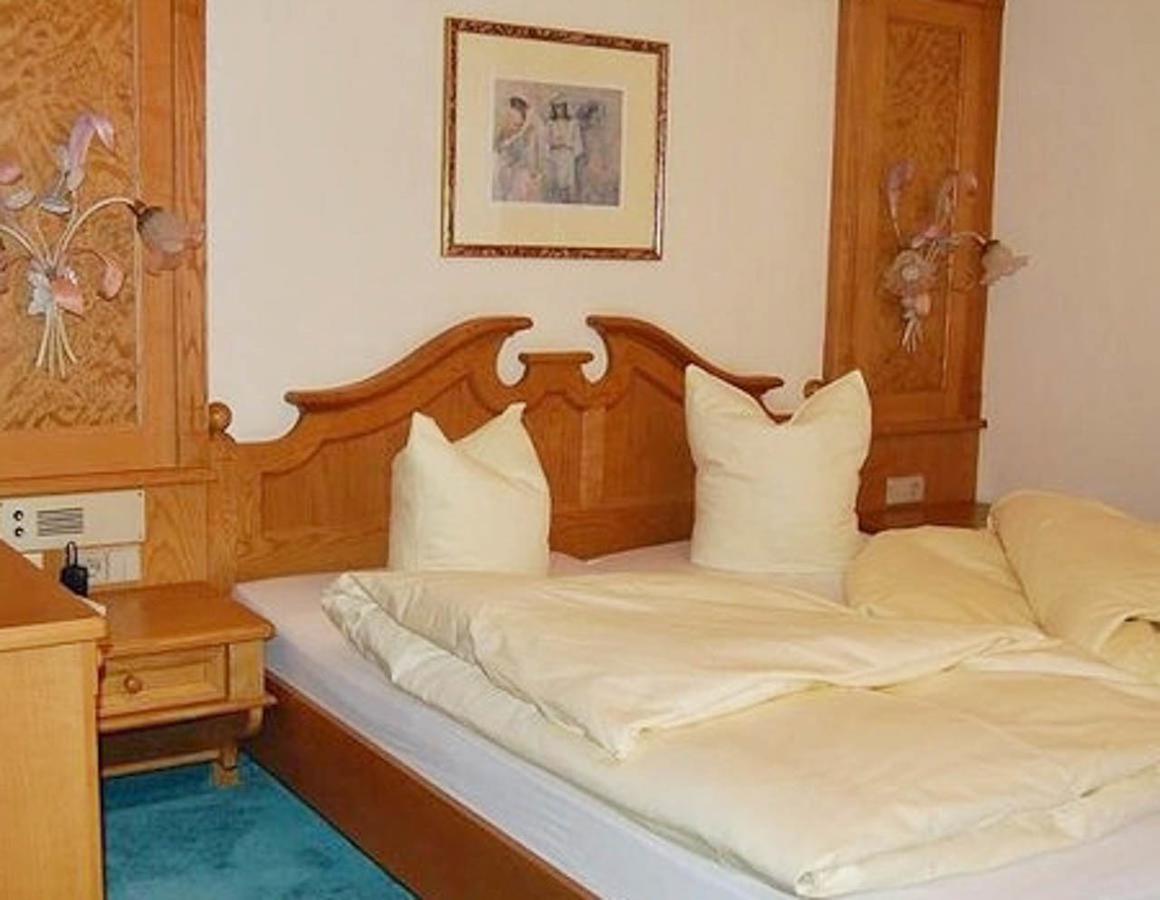 Aktiv Hotel Karla Маутерндорф Екстериор снимка