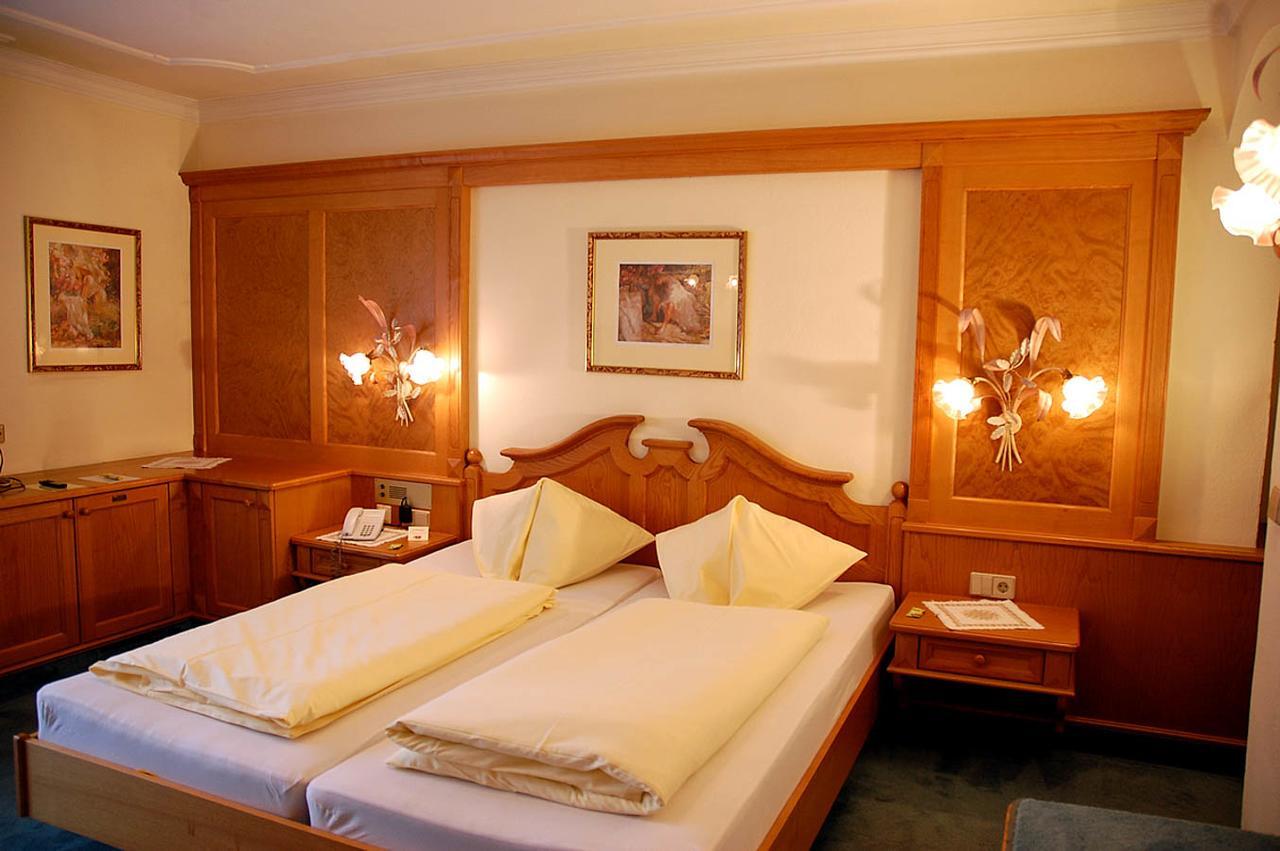 Aktiv Hotel Karla Маутерндорф Екстериор снимка